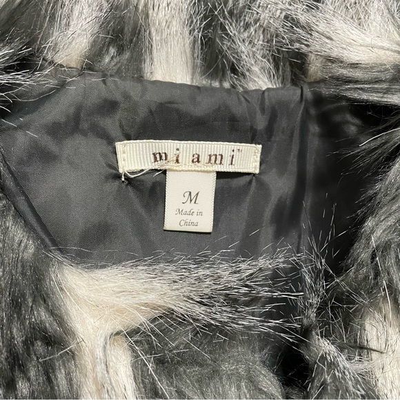 Miami Faux Fur Vest – Pretty! Pockets! - Picture 6 of 6